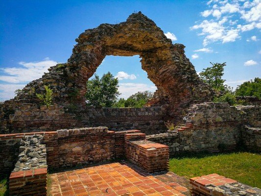 rimskite-termi-i-kazarmeniya-kompleks-na-anticniya-grad-gallery-13