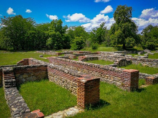 rimskite-termi-i-kazarmeniya-kompleks-na-anticniya-grad-gallery-13