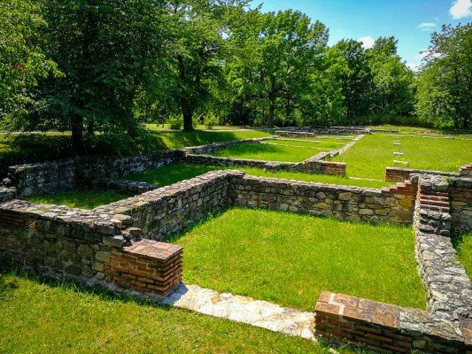 rimskite-termi-i-kazarmeniya-kompleks-na-anticniya-grad-gallery-13